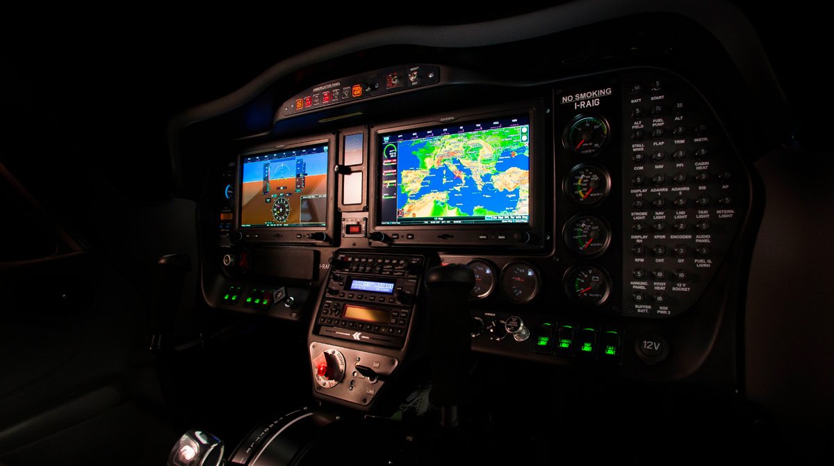 P2008 JC Garmin G3X two screens