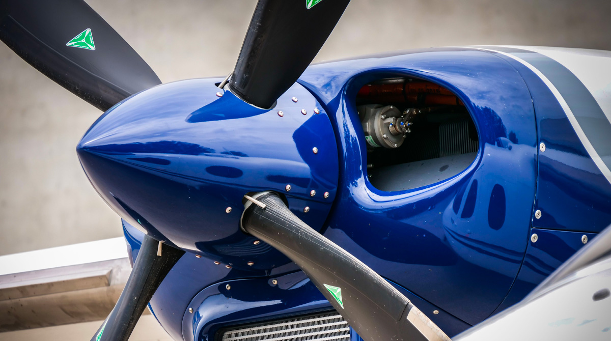P2012 powerplant LYCOMING six cylinders turbocharged piston engines