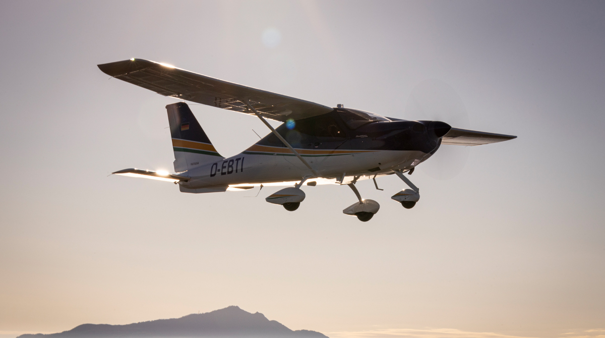 Flying the P2010 by Tecnam