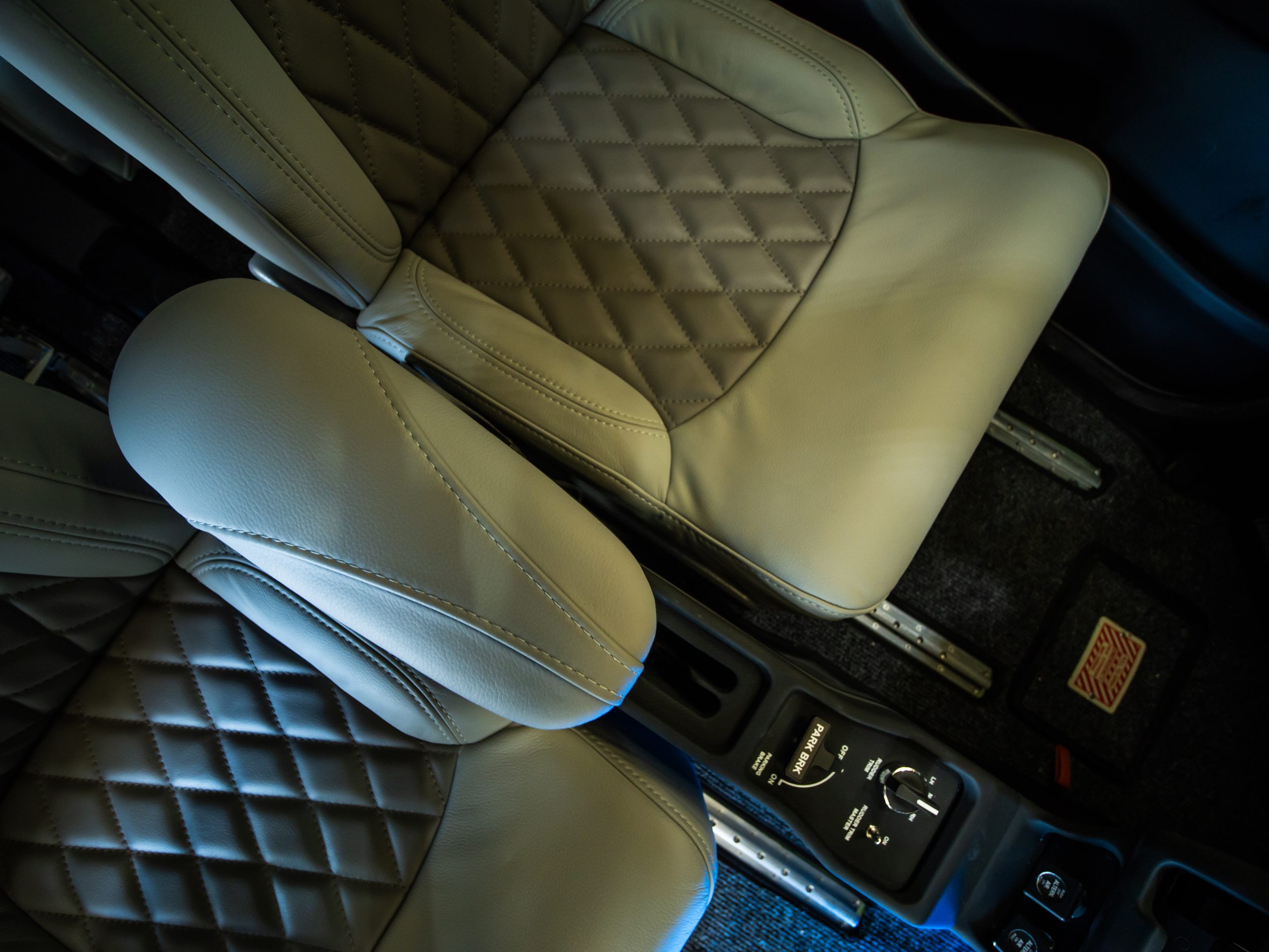 P2006T-NG-INTERIOR-10-scaled