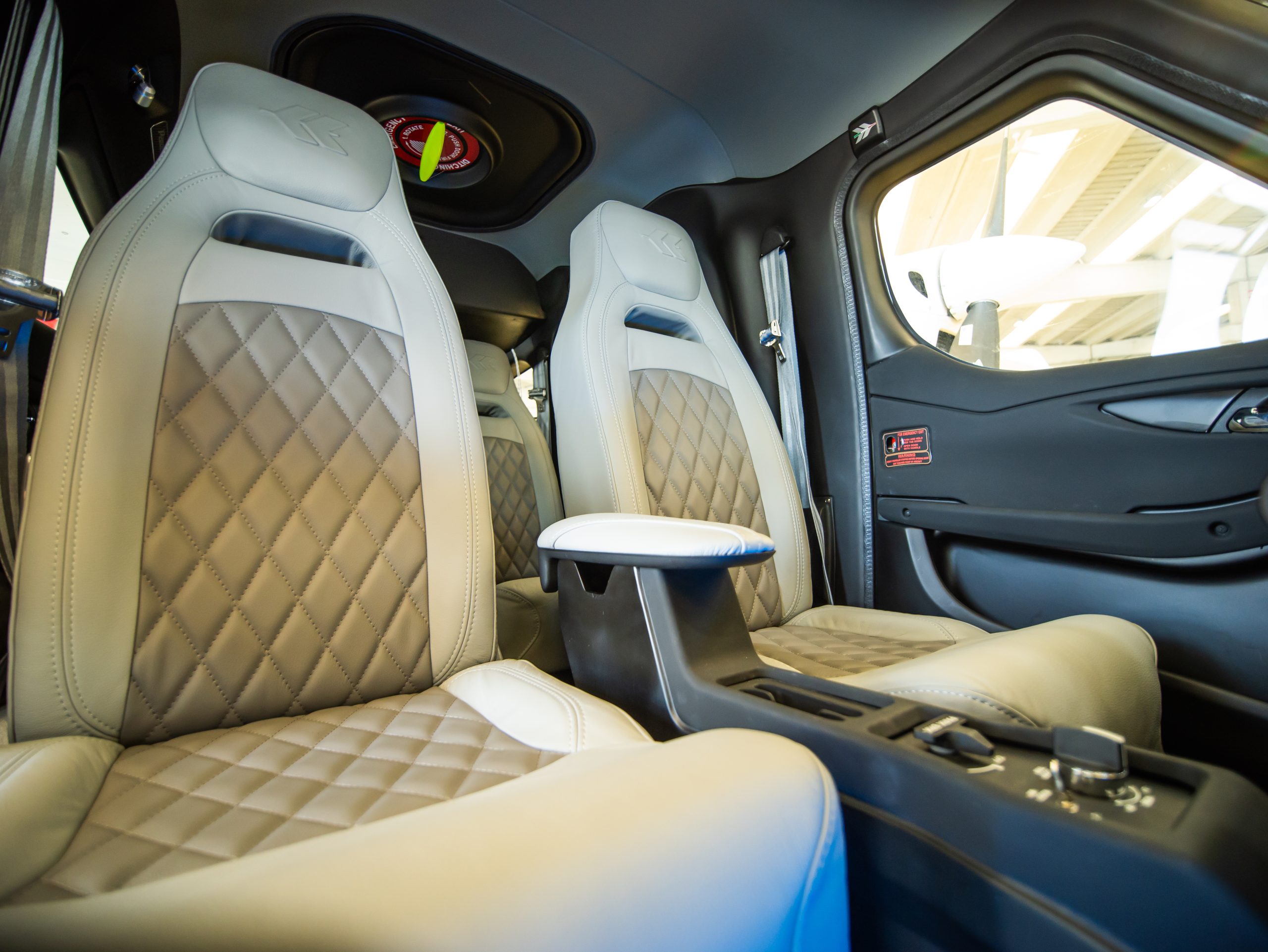 P2006T-NG-INTERIOR-12-scaled