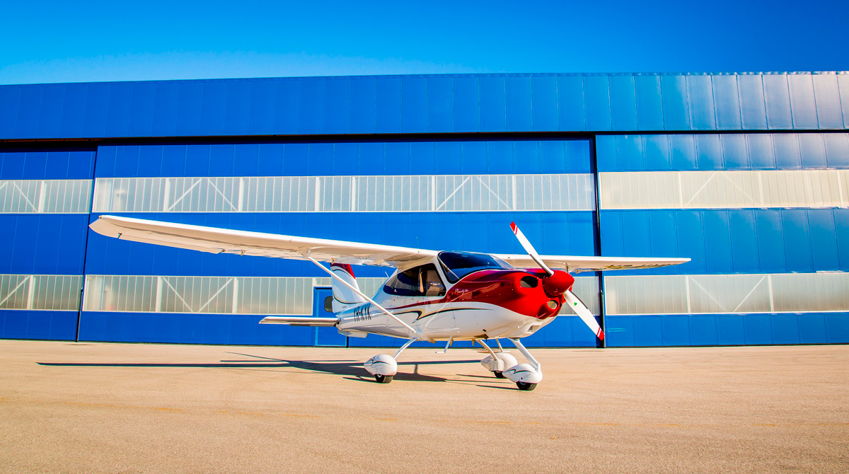 P2010 four seater by Tecnam Exterior